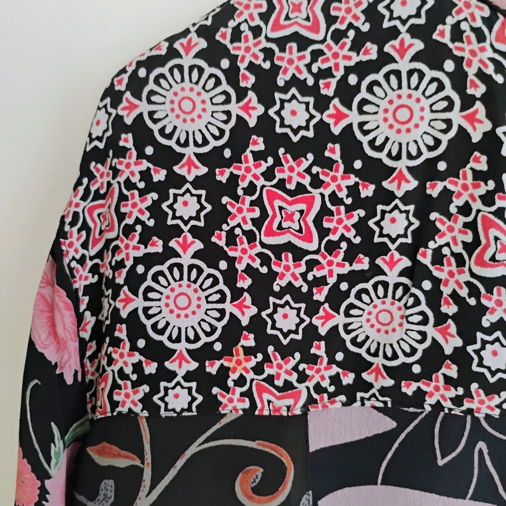 Sacred Threads Luxury Patchwork Look Button Up To… - image 4